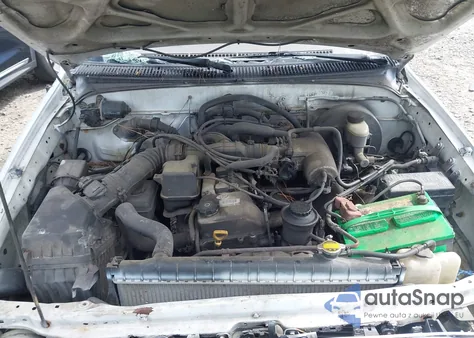 2002 Toyota Tacoma from USA, damaged, VIN 5TEVL52N62Z059785